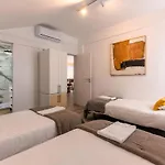 アパート Second Floor カレガド