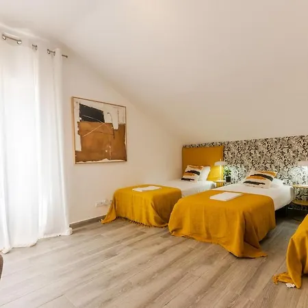 Second Floor Apartament