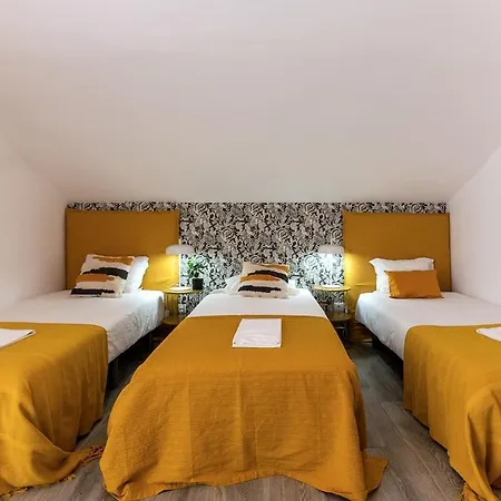 Second Floor アパート *