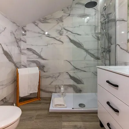 アパート Second Floor カレガド