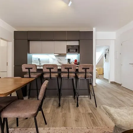 Apartament Second Floor *