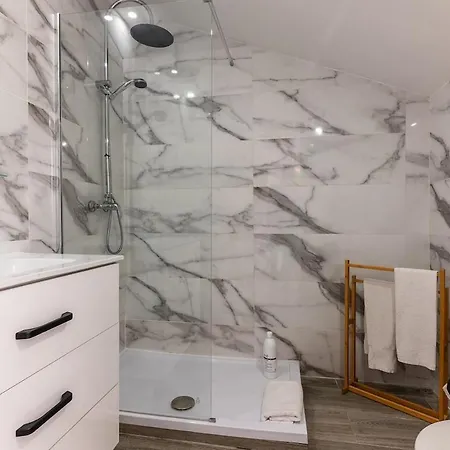 Apartment Second Floor *