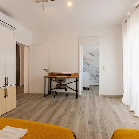 Apartment Second Floor *