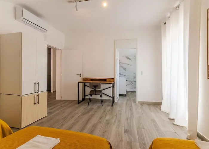 Apartment Second Floor *