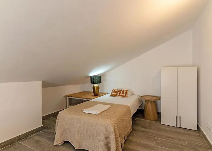 Second Floor カレガド