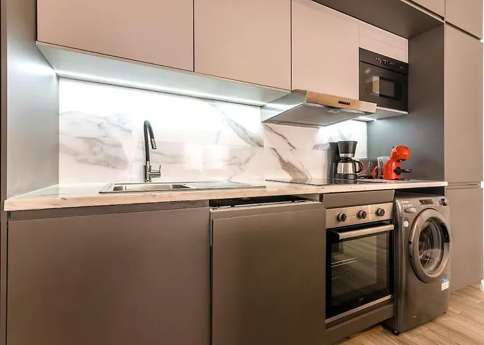 Apartment Second Floor *